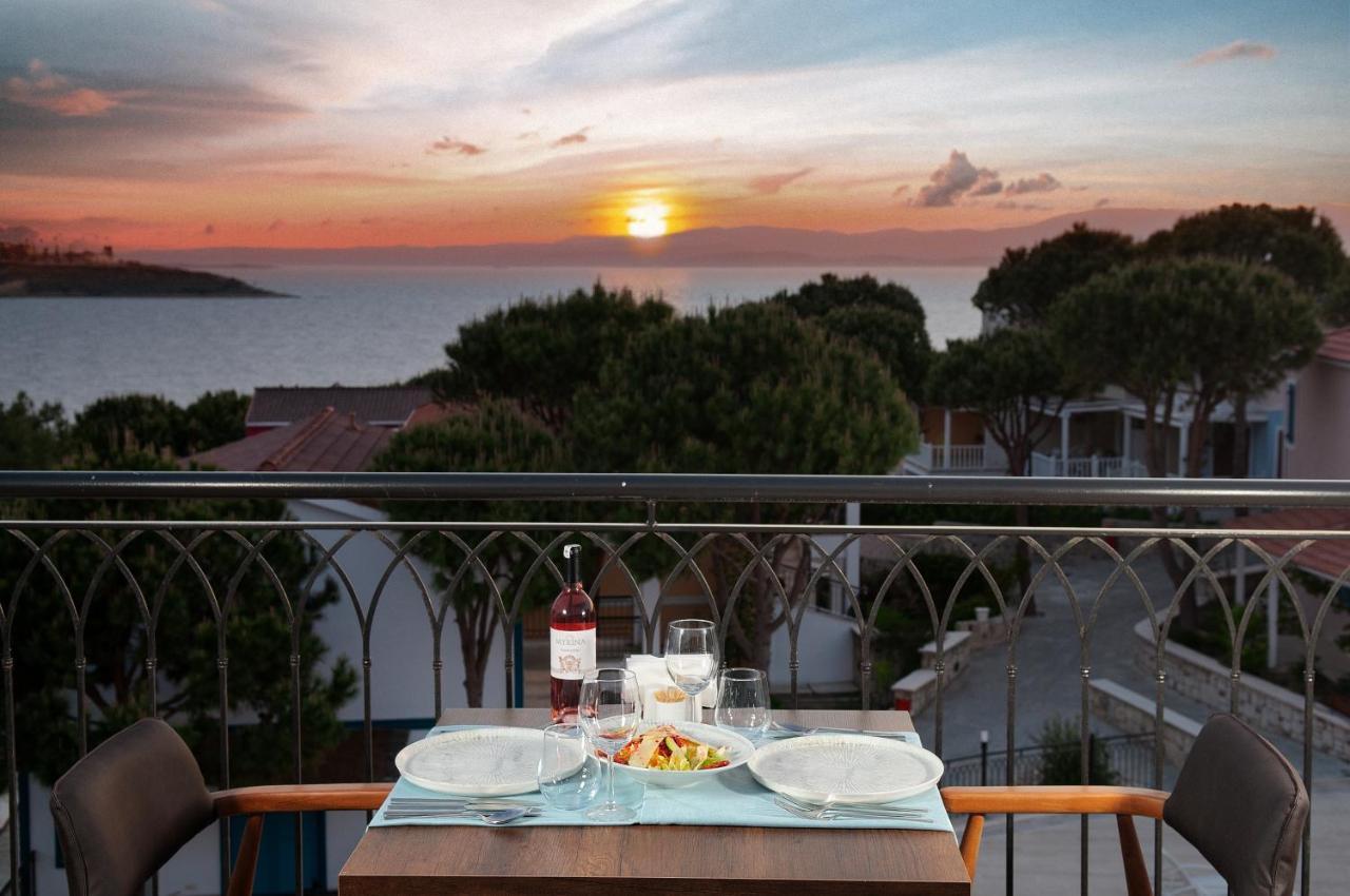 Le Ciel Hotels & Wellness Club Cesme Bagian luar foto